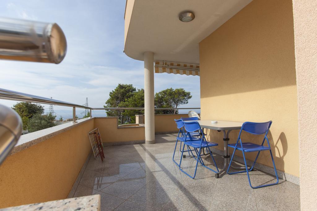 Apartments Damjanovic Makarska Exterior photo