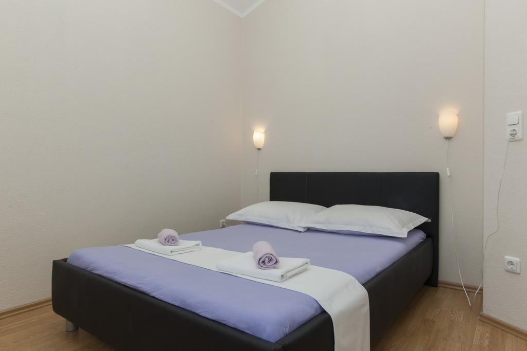 Apartments Damjanovic Makarska Room photo